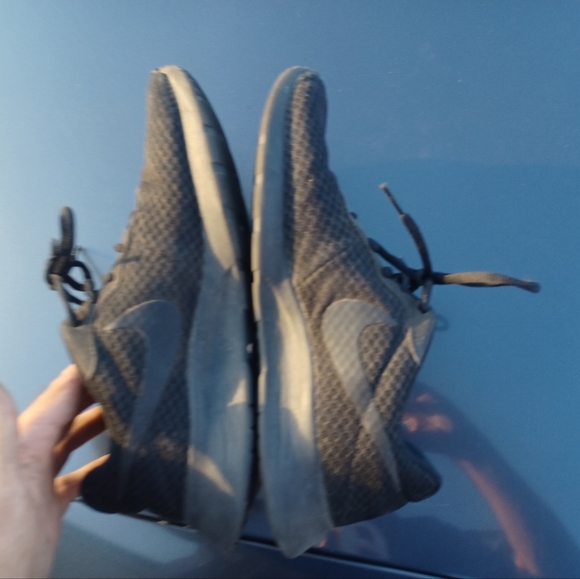 Nike tanjun black shoes 10.5 - Picture 5 of 11